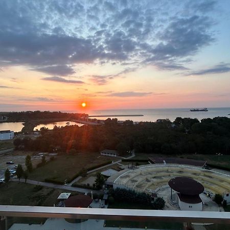 Black Sea View Aparthotel Olimp Bagian luar foto