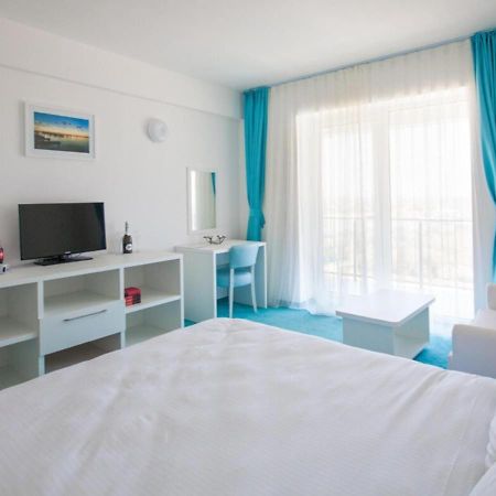 Black Sea View Aparthotel Olimp Bagian luar foto