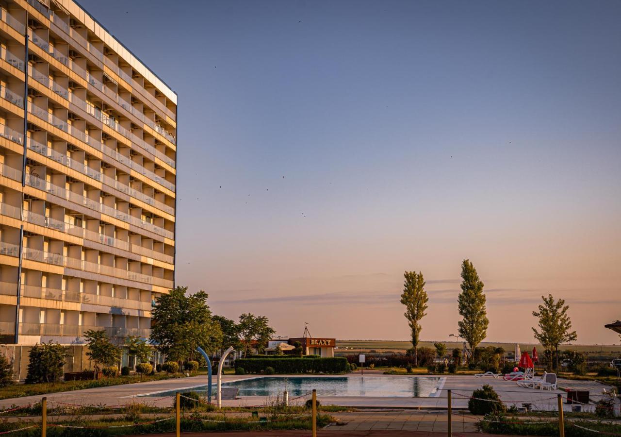 Black Sea View Aparthotel Olimp Bagian luar foto