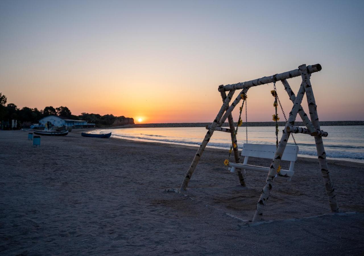 Black Sea View Aparthotel Olimp Bagian luar foto